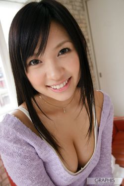 年轻的小婕子A片